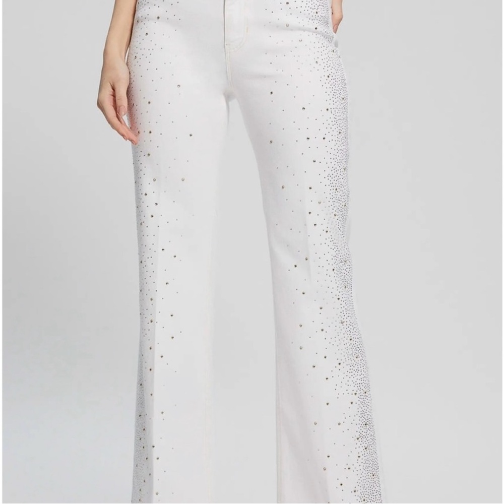 Guess Pure White 1981 Kick Flare Rhinestone Jean Size 28 x 30 Unworn with Tags